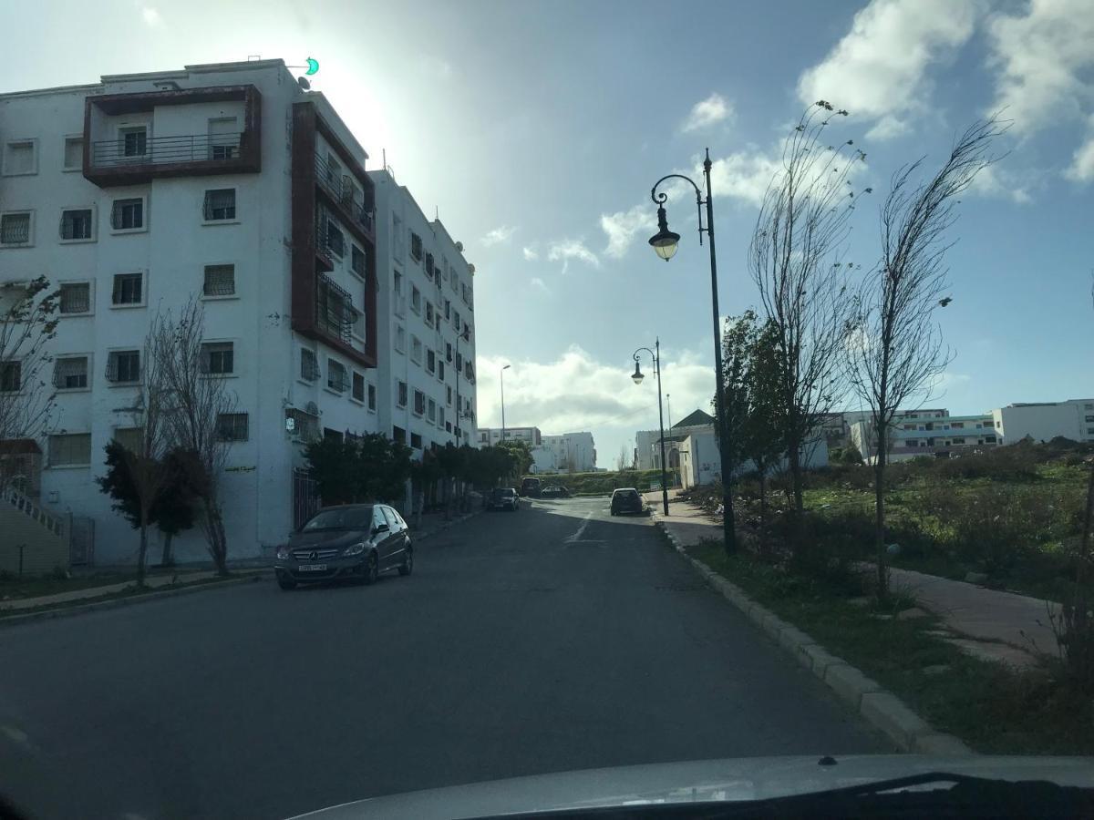 Appartement Familial Proche Aeroport Bab Andalous Tanger Zewnętrze zdjęcie